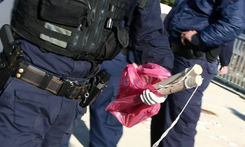 Πειραιάς: Συνελήφθησαν τρεις χούλιγκαν - Τι βρέθηκε πάνω τους